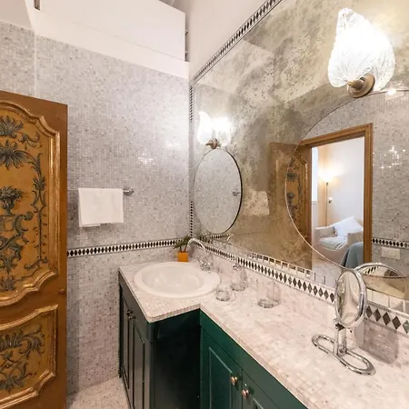A A Pochi Passi Dalla Piazzetta Appartement